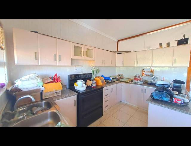 5 BEDROOM PROPERTY TO RENT IN BLUFF